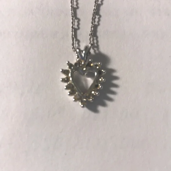 🎉5 for $10- Sterling silver necklace with heart pendant - Picture 2 of 5